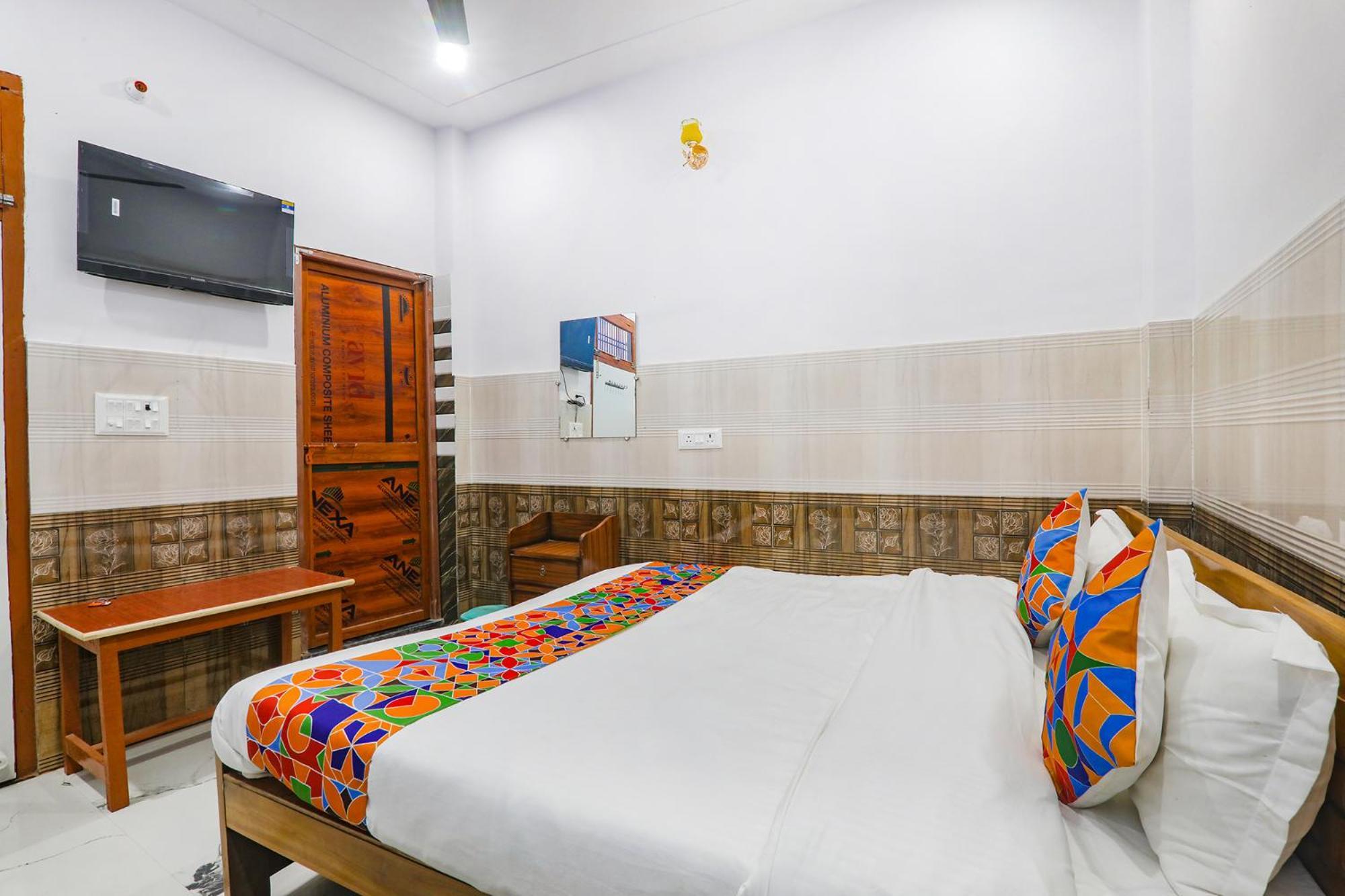 Hotel Fabexpress Shree Siya Raman - 500M From Shri Ram Janam Bhumi Ayodhya Exterior foto