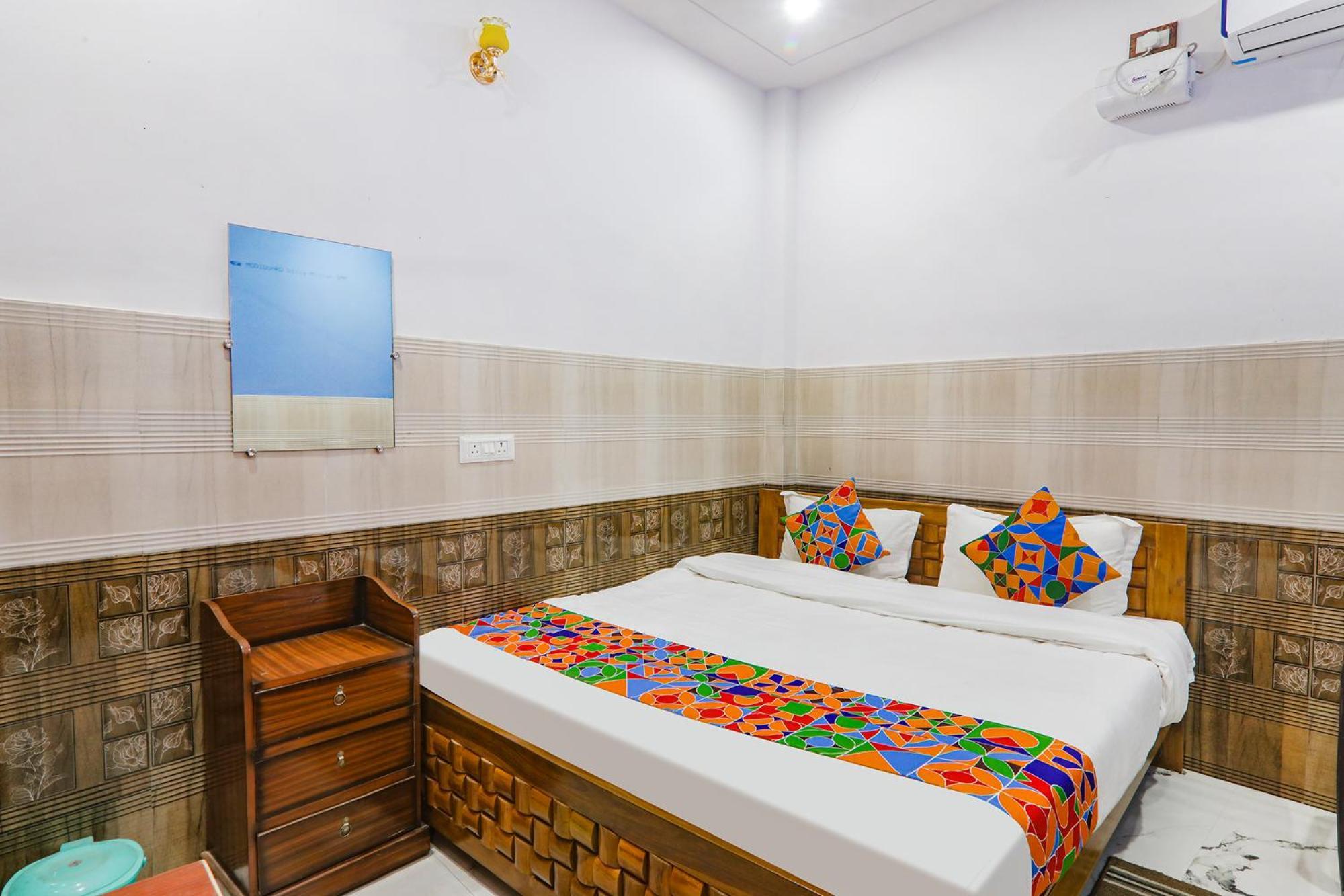 Hotel Fabexpress Shree Siya Raman - 500M From Shri Ram Janam Bhumi Ayodhya Exterior foto