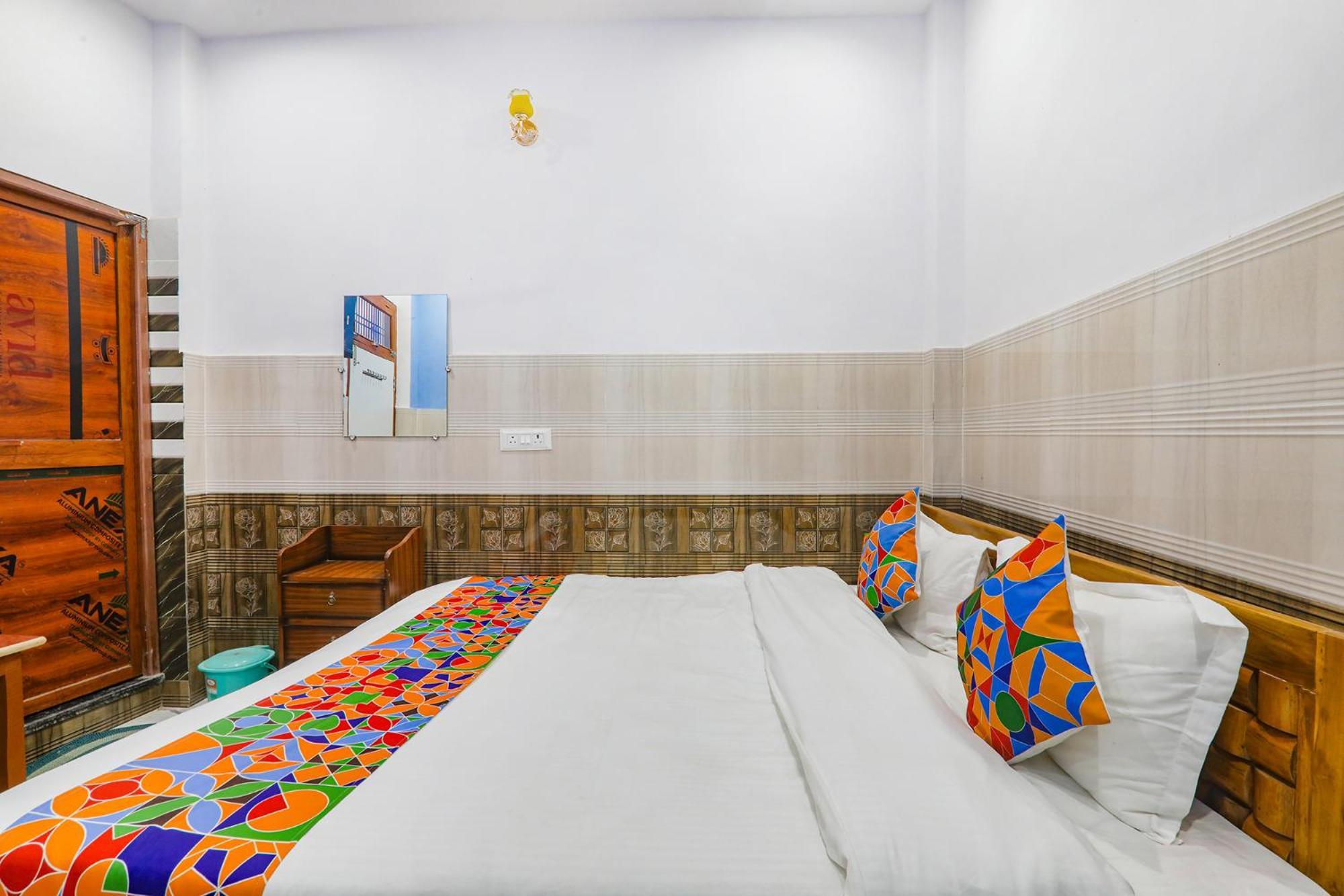 Hotel Fabexpress Shree Siya Raman - 500M From Shri Ram Janam Bhumi Ayodhya Exterior foto